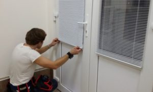 Установка рулонных жалюзи в Колпино